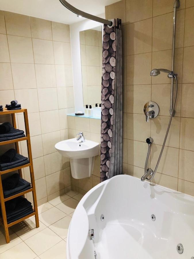 Westone View Villa Sheffield Ngoại thất bức ảnh